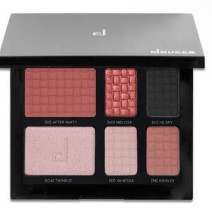 Doucce On the Go Pallet - Eyeshadow, Blush, Bronzer, Highlighter - NEW